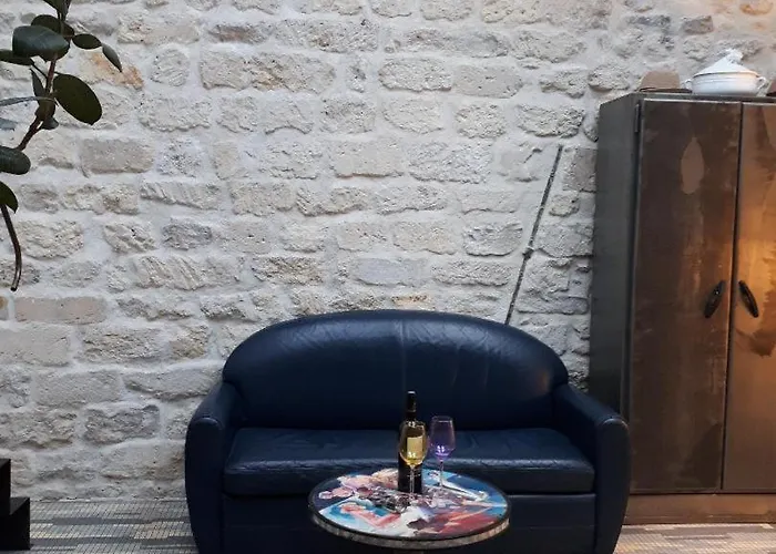 Le Nichoir Aux Oiseaux
